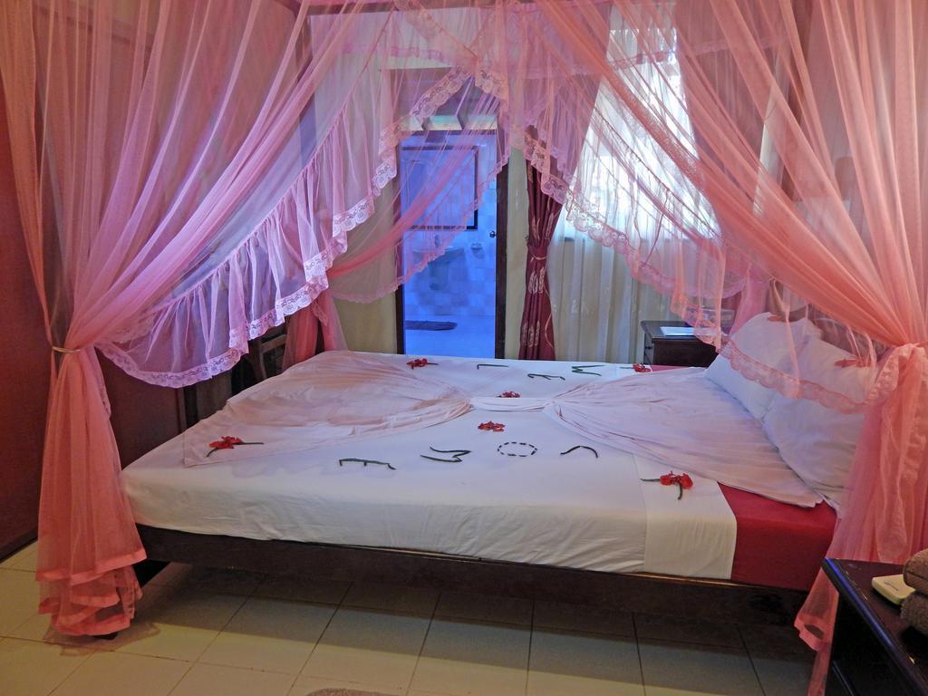 Rico Shadow Guest House & Restaurant Wayikkal Kamer foto