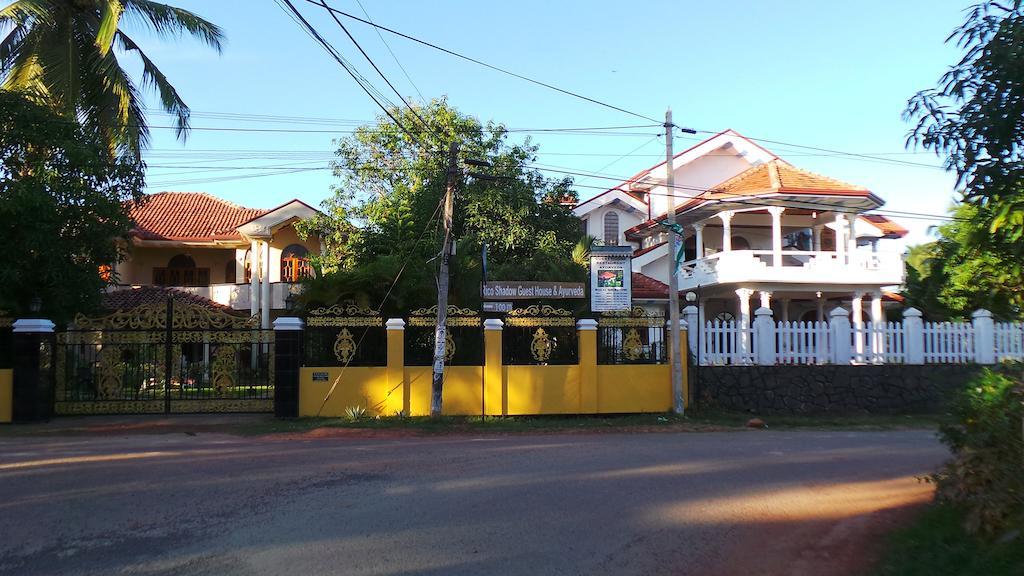 Rico Shadow Guest House & Restaurant Wayikkal Buitenkant foto